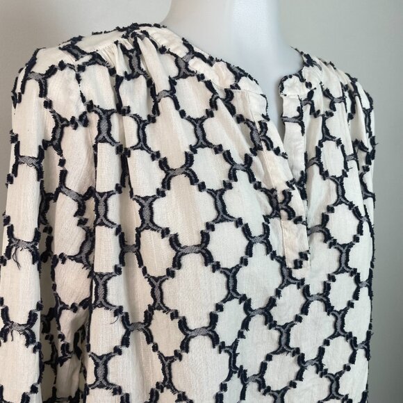 LOFT Top XS Ivory Navy Blue Textured Lightweight Cotton Popover Blouse Women's - Picture 2 of 13